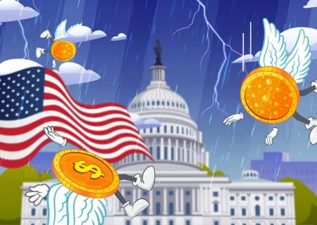 کاهش رتبه اعتباری دولت آمریکا از سمت Fitch؛ تاثیر آن بر بازارها و قیمت بیت کوین چیست؟