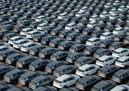 پزشکیان زیر وعده خودرویی خود زد / امید مشتریان خودرو ناامید می شود؟