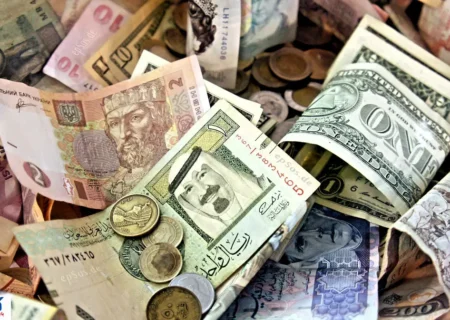 افزایش قیمت امروز دلار ؛ سقف مقاومتی شکسته شد (شنبه ۸ آذر ۱۴۰۴)