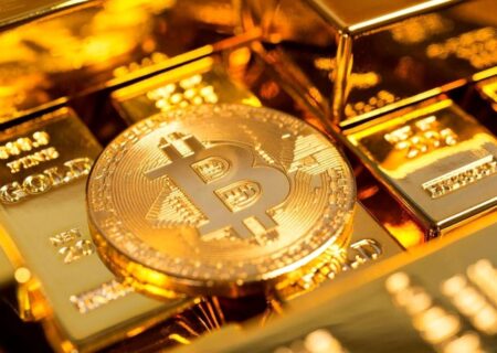 بیت‌کوین در یک‌قدمی تغییر بنیادین / قیمت بیت‌کوین نجومی می‌شود؟