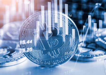 تحلیلگر بازار: قیمت بیت‌ کوین براساس بولینگر باند به زیر ۵۵ هزار دلار نخواهد رفت