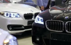 خداحافظی خودروهای لوکس و نیمه‌لوکس با بنزین سهمیه‌ای؛ حذف کارت سوخت ماشین‌های بالای ۱۳۰۰ سی‌سی