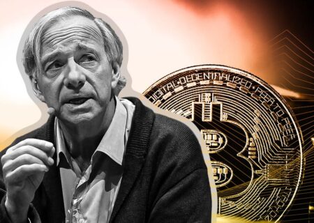 رِی دالیو: بعید است بیت کوین به عنوان ذخیرهٔ بانک مرکزی پذیرفته شود