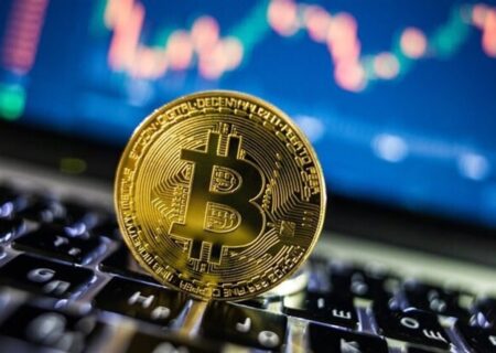 سقوط بیت‌کوین / کاهش نرخ بانک مرکزی آمریکا تاثیر گذار بود