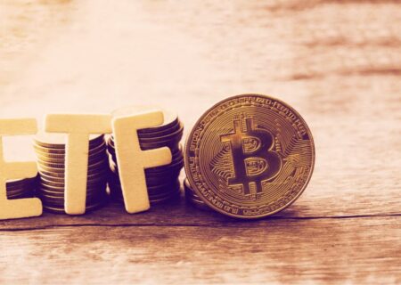 صندوق‌های ETF بیت کوین در سال ۲۰۲۵ میلیارد‌ها دلار سرمایه جذب کردند
