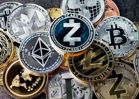 قیمت ارز‌های دیجیتال امروز یکشنبه ۲۳ آذر ۱۴۰۴ / بیت‌کوین و اتریوم در مسیر نزولی محدود
