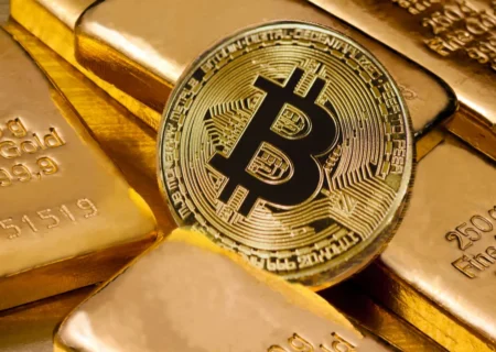 پیش‌بینی تحلیل‌گران: بیت کوین بدون توقف روند طلا هم می‌تواند صعود کند