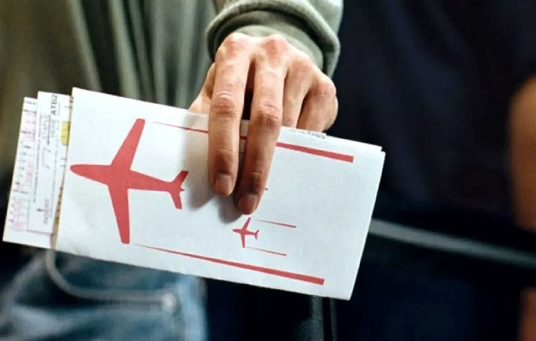 دلار قیمت بلیت هواپیما را گران کرد