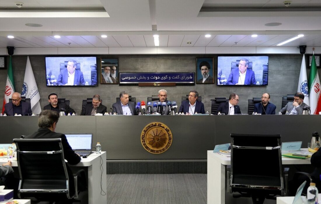 مدنی‌زاده: روش فعلی قیمت‌گذاری دارو پاسخگو نیست | همتی: محدودیت بانکی صادرکنندگان عراق رفع می‌شود