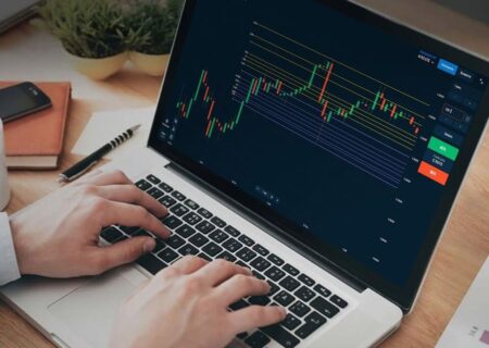 این تریدر معروف ۱۵۱ میلیون دلار روی صعود ۳ ارز دیجیتال بزرگ شرط‌بندی کرد